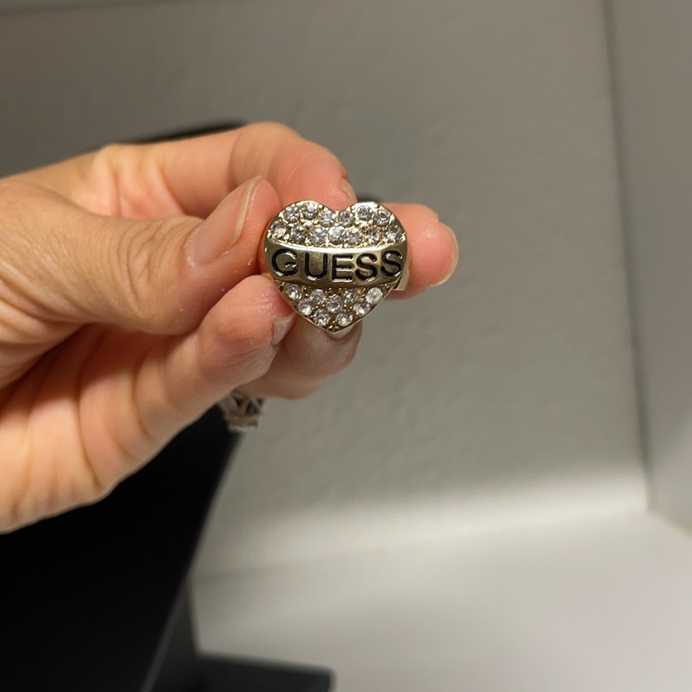 Guess ring - Picture 3 of 3
